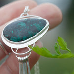 Cargar imagen en el visor de la galería, OOAK stone pendant #19 • Chrysocolla  (ready to ship)
