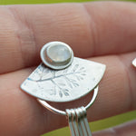 Load image into Gallery viewer, OOAK Aina earrings #4 • White labradorite &amp; Kyanite (ready to ship)
