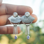 Cargar imagen en el visor de la galería, OOAK Aina earrings #6 • White labradorite &amp; Tanzanite (ready to ship)
