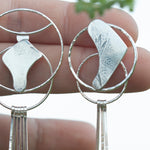 Cargar imagen en el visor de la galería, OOAK Echo earrings #42 ~ silver (ready-to-ship)
