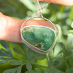 Cargar imagen en el visor de la galería, OOAK stone pendant #30 • Turquoise (ready to ship)
