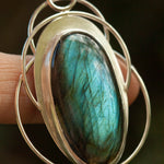 Afbeelding in Gallery-weergave laden, OOAK stone pendant #28 • green azurite (ready to ship)
