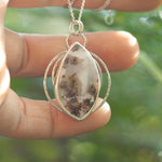 Cargar imagen en el visor de la galería, OOAK stone pendant #27 • Dendritic agate (ready to ship)
