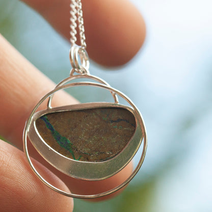 Pendentif en pierre pièce unique #28 • azurite verte (prêt à expédier)