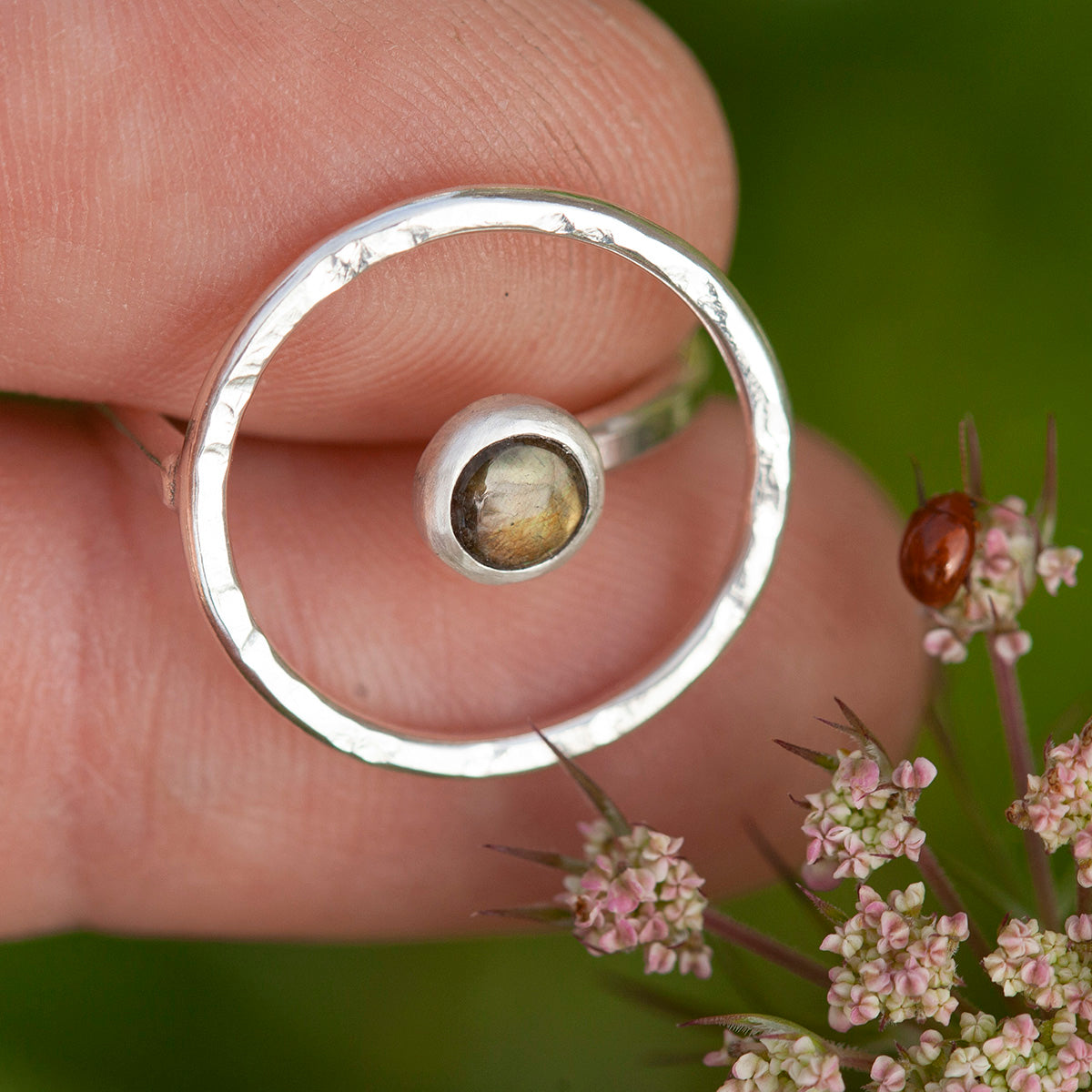 Uniek exemplaar Lua ring #10 • labradoriet ~ Maat 53,5 ~ kan worden aangepast (klaar voor verzending)