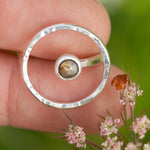 Lade das Bild in den Galerie-Viewer, OOAK Lua ring #10 • labradorite ~ Size 53,5 ~ can be adjusted (ready-to-ship)
