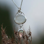 Afbeelding in Gallery-weergave laden, OOAK Osmose pendant #14 • moonstone &amp; labradorite (ready to ship)
