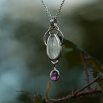 Lade das Bild in den Galerie-Viewer, OOAK Osmose pendant #15 • labradorite &amp; amethyst (ready to ship)
