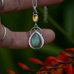 Lade das Bild in den Galerie-Viewer, OOAK Osmose pendant #18 • labradorite &amp; opal (ready to ship)
