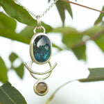 Afbeelding in Gallery-weergave laden, OOAK Osmose pendant #22 • kyanite &amp; labradorite (ready to ship)
