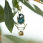 Afbeelding in Gallery-weergave laden, OOAK Osmose pendant #22 • kyanite &amp; labradorite (ready to ship)
