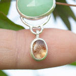 Lade das Bild in den Galerie-Viewer, OOAK Osmose pendant #23 • chrysoprase &amp; agate (ready to ship)
