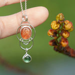 Afbeelding in Gallery-weergave laden, OOAK Osmose pendant #25 • Sunstone &amp; Kyanite (ready to ship)
