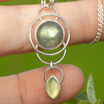 Afbeelding in Gallery-weergave laden, OOAK Osmose pendant #27 • Labradorite &amp; Onix (ready to ship)
