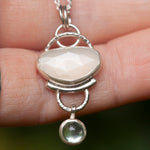 Afbeelding in Gallery-weergave laden, OOAK Osmose pendant #29 • moonstone &amp; onyx (ready to ship)
