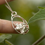 Lade das Bild in den Galerie-Viewer, OOAK Keira pendant #3 ~ silver (ready-to-ship)
