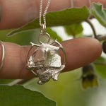 Lade das Bild in den Galerie-Viewer, OOAK Keira pendant #4 ~ silver (ready-to-ship)
