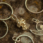 Load image into Gallery viewer, OOAK Rice pendant in solid 18k yellow gold (ready-to-ship)
