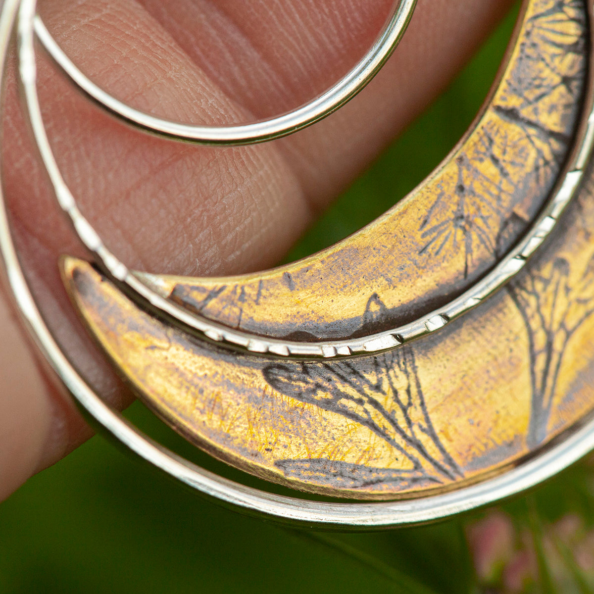 Pièce unique • Pendentif Vegetal Moon #23 • argent & laiton (prêt à expédier)