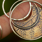 Lade das Bild in den Galerie-Viewer, OOAK • Vegetal Moon pendant #25 • silver &amp; brass (ready-to-ship)
