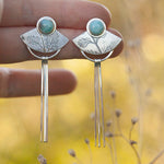 Lade das Bild in den Galerie-Viewer, OOAK Vegetal Elira earrings #14 • Larimar (ready to ship)
