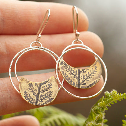 Pieza única • Pendientes Vegetal Moon #20 • plata y latón (listos para enviar)