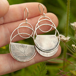 Lade das Bild in den Galerie-Viewer, OOAK • Vegetal Moon earrings #25 • sterling silver (ready-to-ship)
