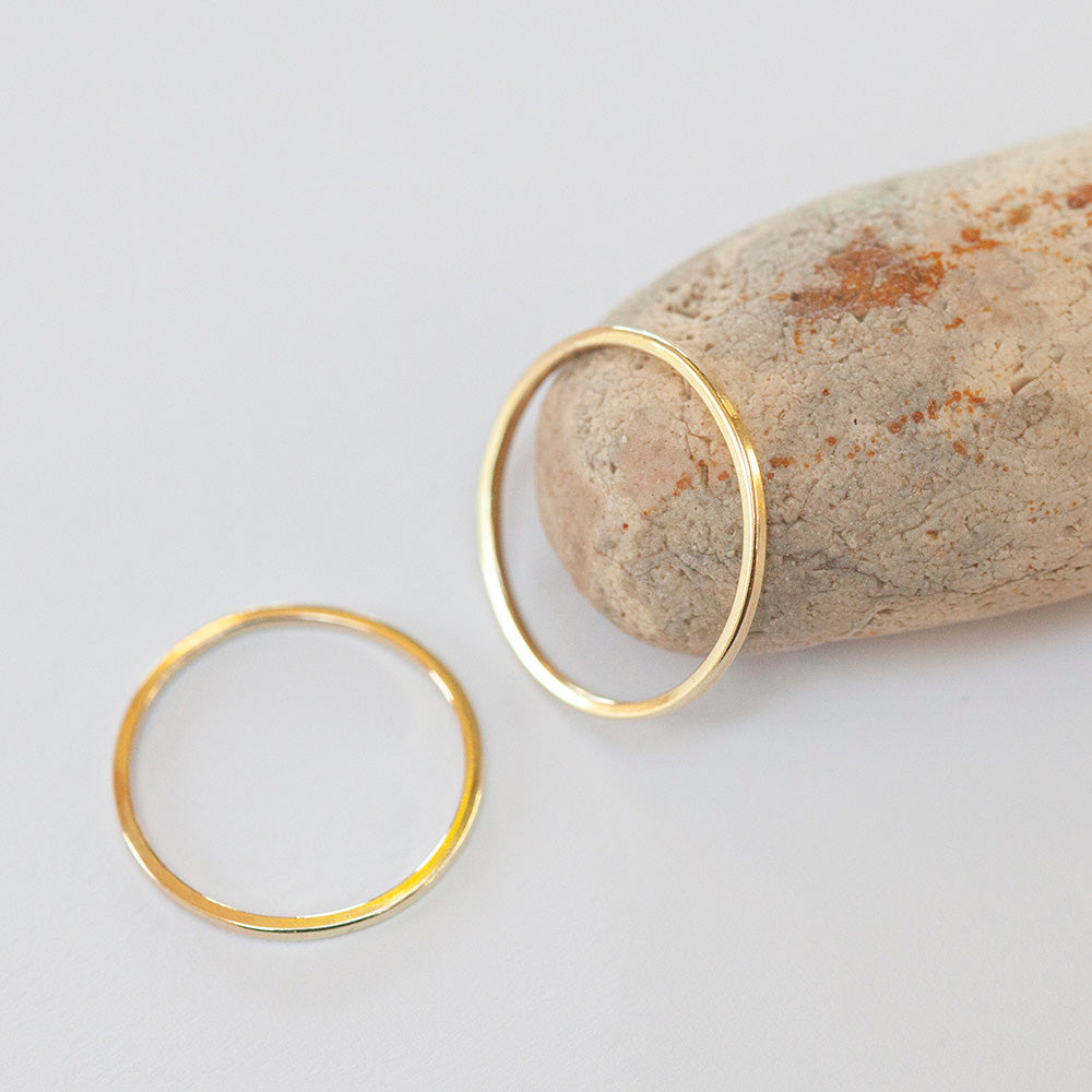OOAK Simple square band ring in 18k yellow gold • sizes 51,5 & 54,75 (ready-to-ship)