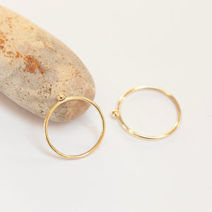 OOAK Simple ring in 18k yellow gold with tiny dot • sizes 51,5 & 54 (ready-to-ship)