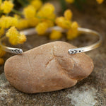 Afbeelding in Gallery-weergave laden, OOAK Ethnic bracelet in silver #16 • size 5,75cm (ready-to-ship)
