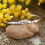 Afbeelding in Gallery-weergave laden, OOAK Ethnic bracelet in silver #17 • size 5,5cm (ready-to-ship)
