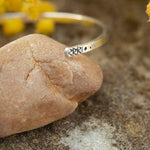 Afbeelding in Gallery-weergave laden, OOAK Ethnic bracelet in silver #17 • size 5,5cm (ready-to-ship)
