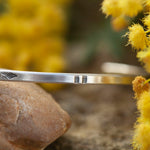 Afbeelding in Gallery-weergave laden, OOAK Ethnic bracelet in silver #20 • size 7cm (ready-to-ship)
