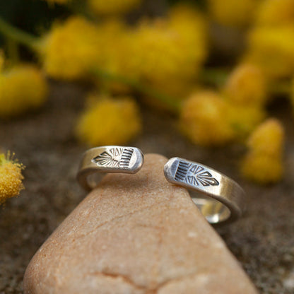 Unikat ethnischer Ring aus Silber #9 • verstellbar ~ Größe 52 (versandbereit)