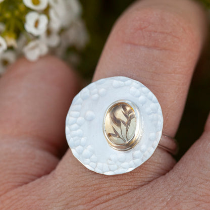 Bague avec plante capturée pièce unique #7 • citrine • taille 55,5 (prêt à expédier)