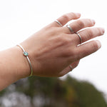 Cargar imagen en el visor de la galería, OOAK Elva bracelet #5 • Kyanite (ready to ship)
