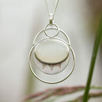 Afbeelding in Gallery-weergave laden, Linka Pendant • silver &amp; moonstone   (Ready to ship)
