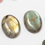 Cargar imagen en el visor de la galería, Choose Your Stone : Mae Pendant   (made to order)
