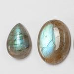 Cargar imagen en el visor de la galería, Choose Your Stone : Mae Pendant   (made to order)
