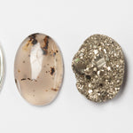 Cargar imagen en el visor de la galería, Choose Your Stone : Mae Pendant   (made to order)
