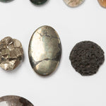 Cargar imagen en el visor de la galería, Choose Your Stone : Mae Pendant   (made to order)
