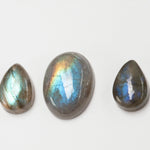 Cargar imagen en el visor de la galería, Choose Your Stone : Mae Pendant   (made to order)
