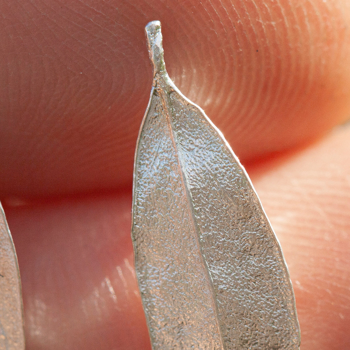 Pièce unique Boucles d'oreilles feuille en argent #4 (prêt à expédier)