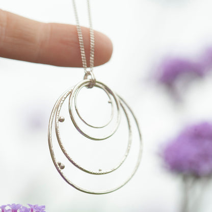 Pieza única • Colgante Cosmos en plata #3  (listo para enviar)