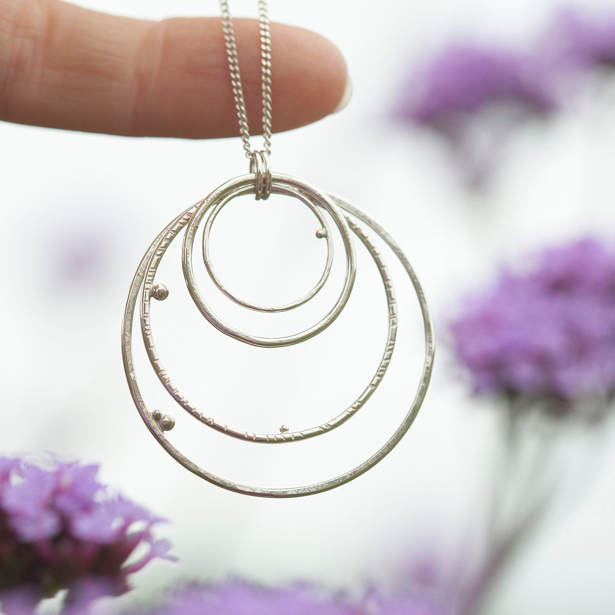 Pieza única • Colgante Cosmos en plata #3  (listo para enviar)