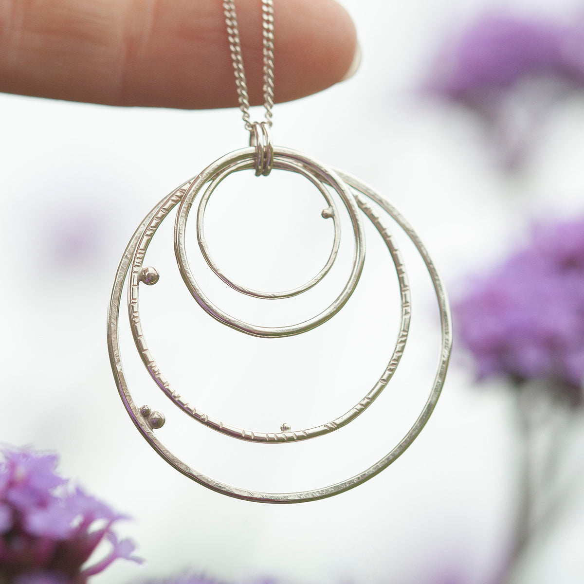 Pieza única • Colgante Cosmos en plata #3  (listo para enviar)