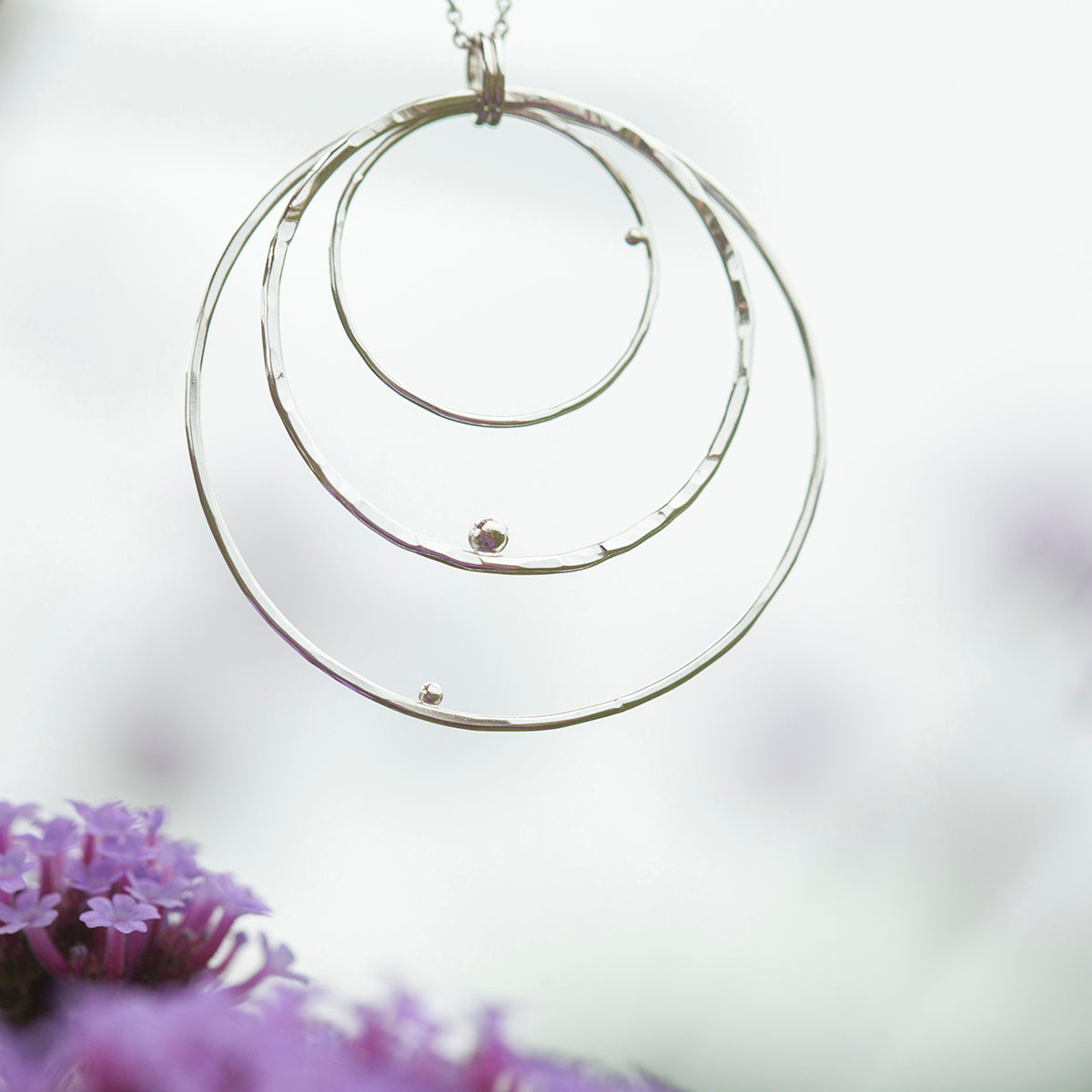 Pieza única • Colgante Cosmos en plata #4  (listo para enviar)
