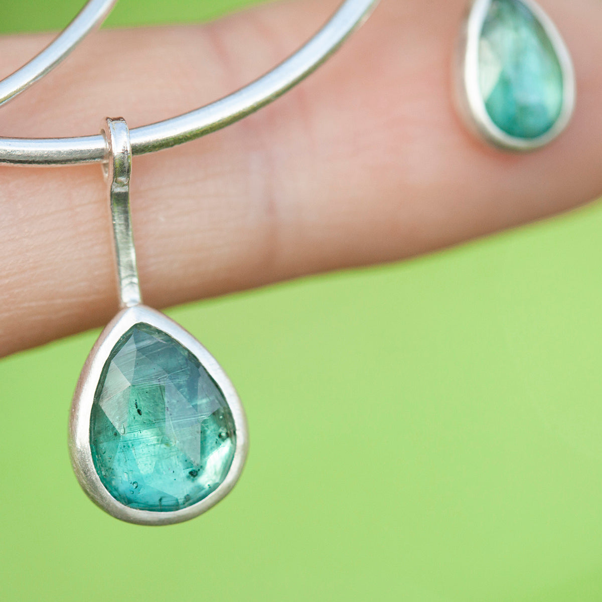 Uniek exemplaar Healing Tears zilveren hanger #3 • Fossiel koraal & Kyaniet (klaar voor verzending)