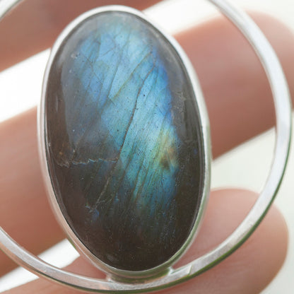 Pendentif Mae en argent pièce unique #41 • Labradorite (prêt à expédier)