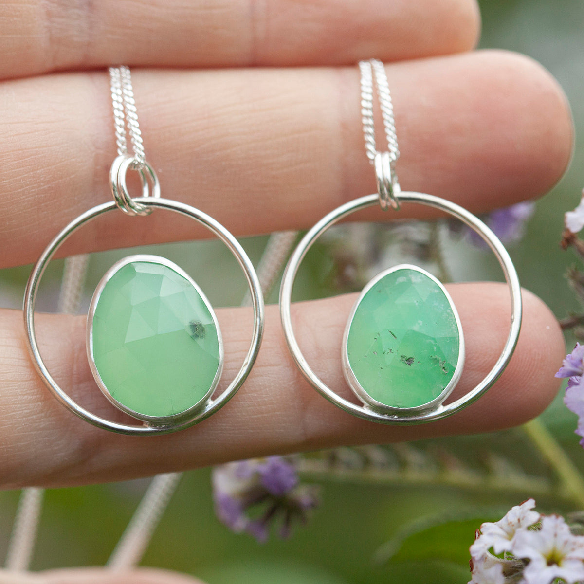 Pendentif Mae en argent pièce unique #16 • Chrysoprase  (prêt à expédier)